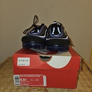 Nike Vapormax (Gs) size 6.5